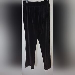 Green Tea Women's Black Velvet Sweatpants  Large